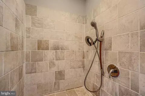 Bath - 135 E West St, Baltimore, MD 21230 photo 14 of 14
