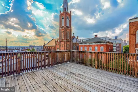 Exterior - 135 E West St, Baltimore, MD 21230 photo 3 of 3