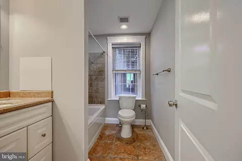 Bath - 135 E West St, Baltimore, MD 21230 photo 5 of 14