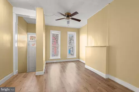 2642 Boone St, Baltimore, MD 21218 photo 2
