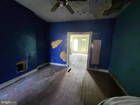 2736 Edmondson Ave, Baltimore, MD 21223 photo 8