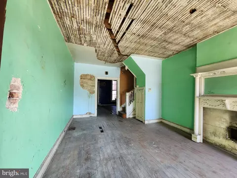 2736 Edmondson Ave, Baltimore, MD 21223 photo 5
