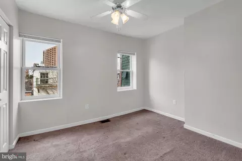 Bedroom - 210 W Read St, Baltimore, MD 21201 photo 3 of 4