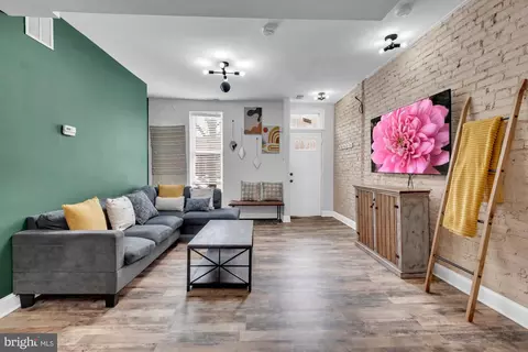 210 W Read St, Baltimore, MD 21201