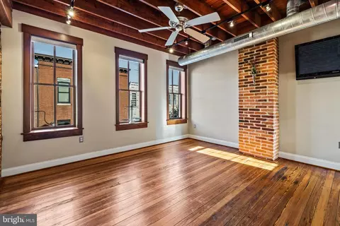 Living - 1504 Riverside Ave, Baltimore, MD 21230 photo 2 of 2