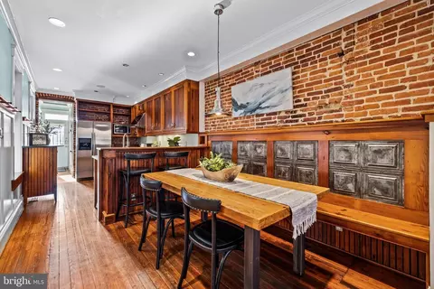 Dining - 1504 Riverside Ave, Baltimore, MD 21230 photo 2 of 3