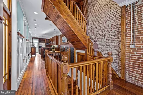 Entry Way - 1504 Riverside Ave, Baltimore, MD 21230 photo 3 of 14