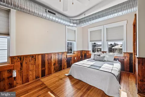 Bedroom - 1504 Riverside Ave, Baltimore, MD 21230 photo 6 of 8