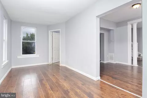 Entry Way - 900 E 41st St, Baltimore, MD 21218 photo 6 of 13