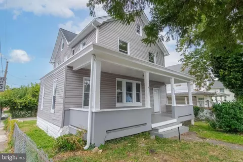 Exterior - 900 E 41st St, Baltimore, MD 21218 photo 2 of 3