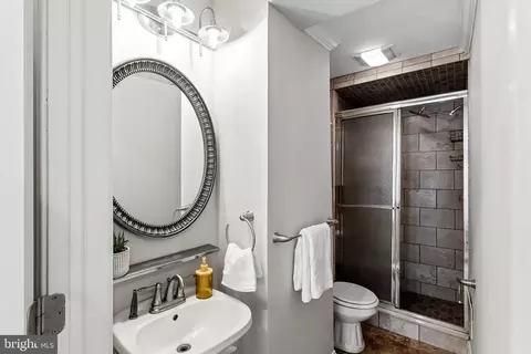 Bath - 122 E Barney St, Baltimore, MD 21230 photo 1 of 3