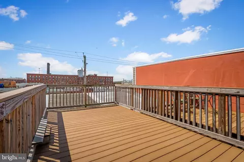 Exterior - 122 E Barney St, Baltimore, MD 21230 photo 5 of 8