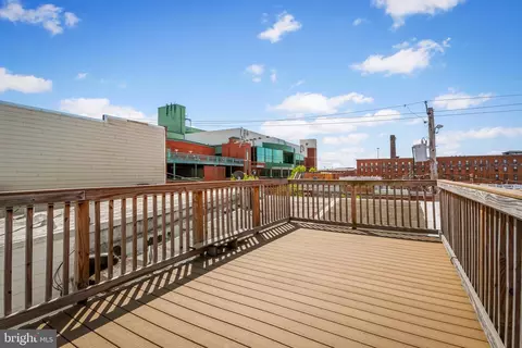 Exterior - 122 E Barney St, Baltimore, MD 21230 photo 6 of 8
