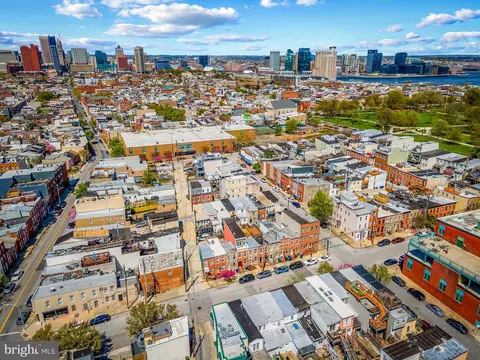 View/Area - 122 E Barney St, Baltimore, MD 21230 photo 5 of 9