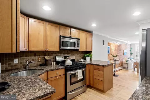 Kitchen - 122 E Barney St, Baltimore, MD 21230 photo 4 of 4
