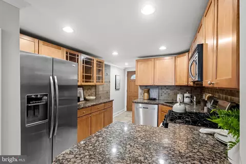Kitchen - 122 E Barney St, Baltimore, MD 21230 photo 2 of 4