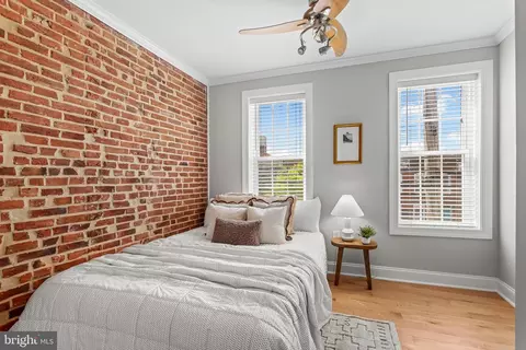 Bedroom - 122 E Barney St, Baltimore, MD 21230 photo 5 of 6