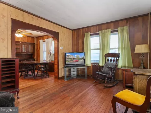 4125 Saint Thomas Ave, Baltimore, MD 21206 photo 5