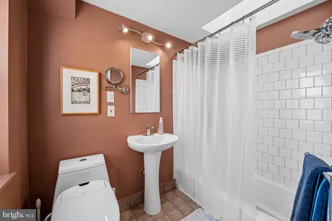 Bath - 1637 E Baltimore St, Baltimore, MD 21231 photo 2 of 2