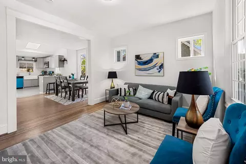 Living - 305 E Melrose Ave, Baltimore, MD 21212 photo 1 of 2