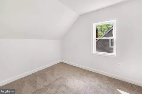 Bedroom - 305 E Melrose Ave, Baltimore, MD 21212 photo 6 of 7