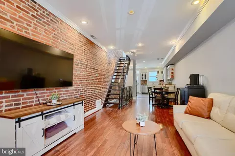 313 S Robinson St, Baltimore, MD 21224 photo 3