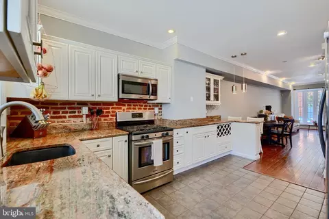 313 S Robinson St, Baltimore, MD 21224 photo 14