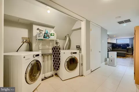313 S Robinson St, Baltimore, MD 21224 photo 28