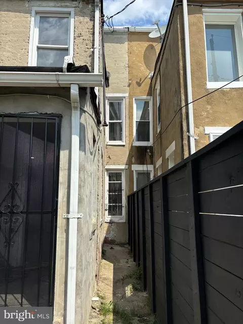 Exterior - 1017 E Preston St, Baltimore, MD 21202 photo 1 of 1
