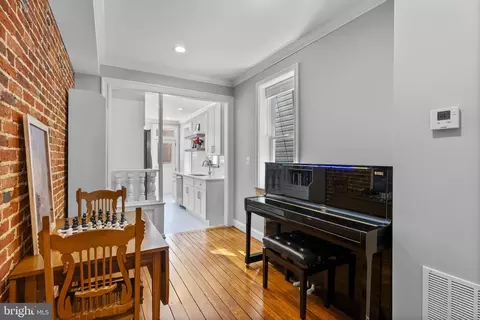 107 E Randall St, Baltimore, MD 21230 photo 8