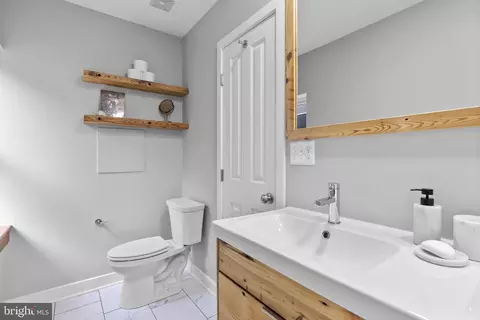 107 E Randall St, Baltimore, MD 21230 photo 27