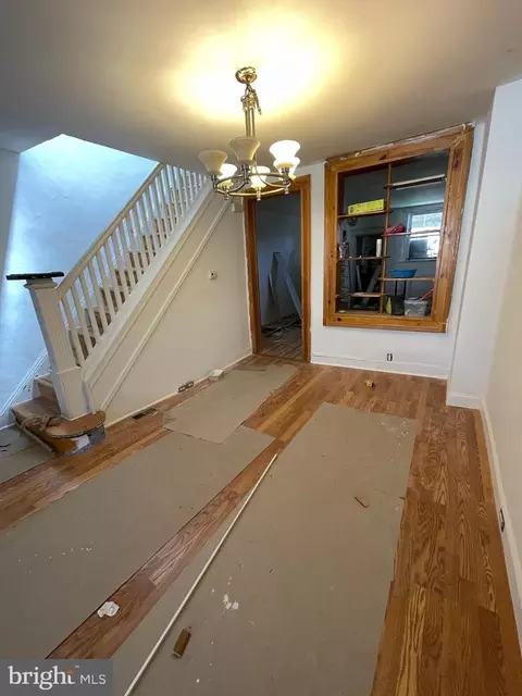Entry Way - 3123 Sumter Ave, Baltimore, MD 21215 photo 4 of 11