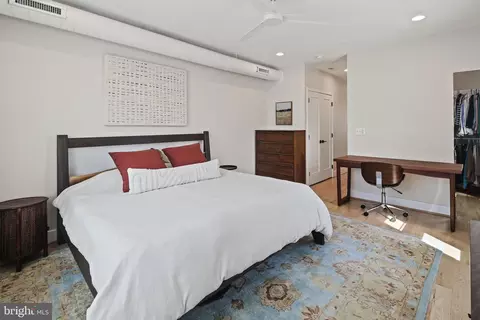 Bedroom - 544 E Clement St, Baltimore, MD 21230 photo 10 of 14