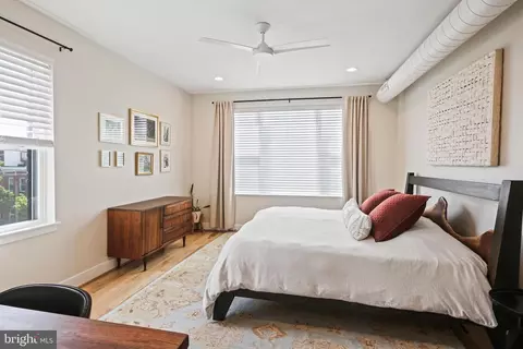 Bedroom - 544 E Clement St, Baltimore, MD 21230 photo 8 of 14