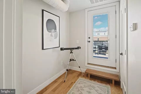 Entry Way - 544 E Clement St, Baltimore, MD 21230 photo 10 of 11