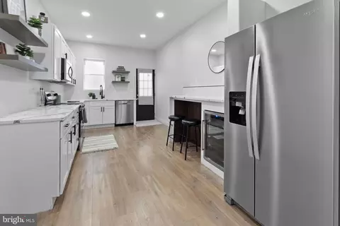 Entry Way - 715 E 20th St, Baltimore, MD 21218 photo 9 of 10