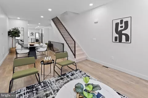Entry Way - 715 E 20th St, Baltimore, MD 21218 photo 2 of 10