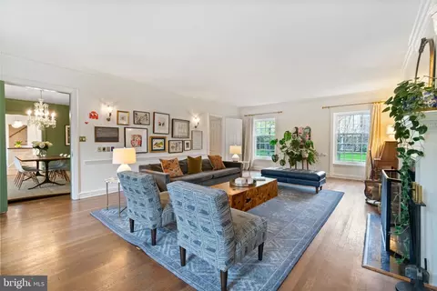 Living - 211 Lambeth Rd, Baltimore, MD 21218 photo 2 of 4