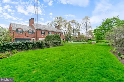 Exterior - 211 Lambeth Rd, Baltimore, MD 21218 photo 6 of 8