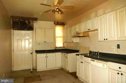 1650 Appleton St, Baltimore, MD 21217 photo 4