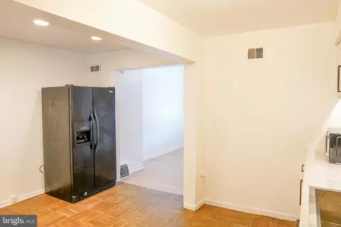 3825 10th St, Baltimore, MD 21225 photo 12