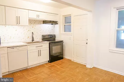 3825 10th St, Baltimore, MD 21225 photo 11