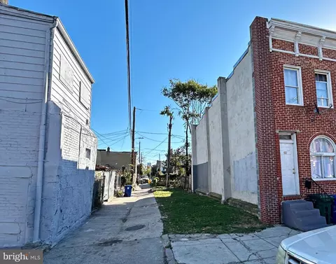 401 S Gilmor St, Baltimore, MD 21223 photo 2