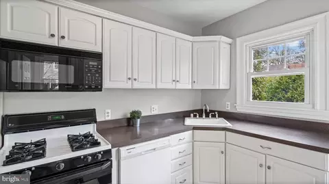 637 Deepdene Rd, Baltimore, MD 21210 photo 11