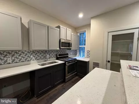 405 Yale Ave, Baltimore, MD 21229 photo 8