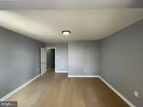 2221 E Biddle St, Baltimore, MD 21213 photo 8