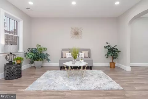 9 N Ellamont St, Baltimore, MD 21229