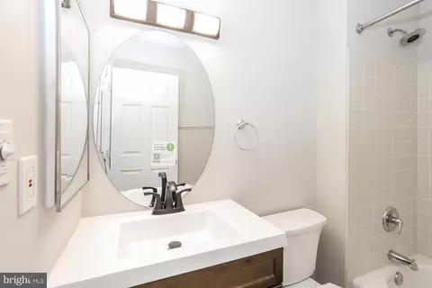 705 George St, Baltimore, MD 21201 photo 5