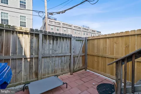 Exterior - 1208 S Hanover St, Baltimore, MD 21230 photo 3 of 8