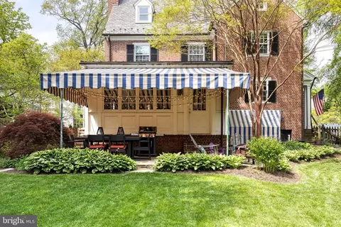Exterior - 225 Tunbridge Rd, Baltimore, MD 21212 photo 11 of 16